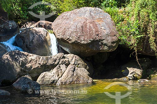  Waterfall - Pirapetinga River - Serrinha do Alambari Environmental Protection Area  - Resende city - Rio de Janeiro state (RJ) - Brazil