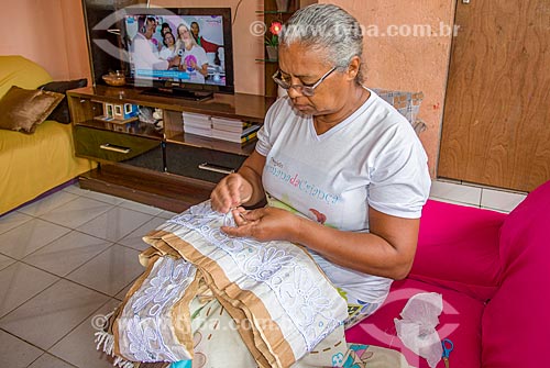  Lacemaker producing Irish lace  - Divina Pastora city - Sergipe state (SE) - Brazil