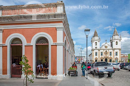  Facade of the Penedo Municipal Market with the Saint Goncalo Garcia of Brown Men Church (1759) in the background  - Penedo city - Alagoas state (AL) - Brazil
