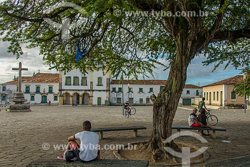  View of the Saint Francis Square with the Holy Cross Convent and Church - also known as Saint Francis Convent - in the background  - Sao Cristovao city - Sergipe state (SE) - Brazil