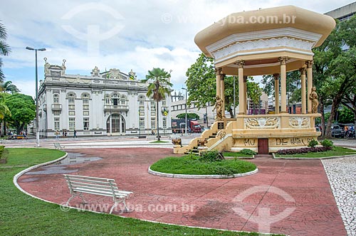  Bandstand - Fausto Cardoso Square with the Olimpio Campos Palace (1863) - old headquarters of the State Government - in the background  - Aracaju city - Sergipe state (SE) - Brazil
