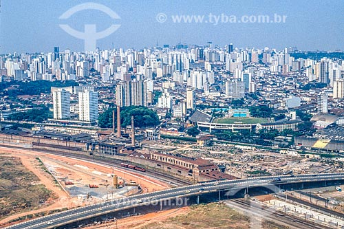  Aerial photo of the Pompeia Viaduct over of rails of CPTM with part of the old Francisco Matarazzo Gathered Industries and Antarctic Park  - Sao Paulo city - Sao Paulo state (SP) - Brazil