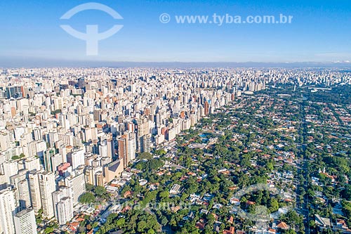  Picture taken with drone of the zoning between United States Street - to the left - and Brazil Avenue - to the right  - Sao Paulo city - Sao Paulo state (SP) - Brazil