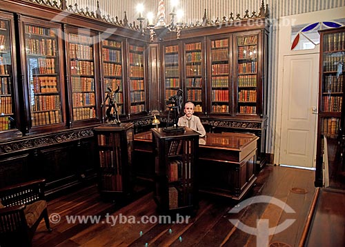 Library - inside of the Casa de Rui Barbosa Foundation with photographic display of Rui Barbosa in full size  - Rio de Janeiro city - Rio de Janeiro state (RJ) - Brazil