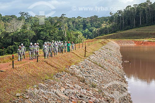  Labourers of Taboca Mining - Barrage to waste deposit - Pitinga Mine  - Presidente Figueiredo city - Amazonas state (AM) - Brazil