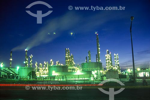  View of the Northeastern Petrochemical Company (COPENE) - current Braskem S.A - at night - 2000s  - Camacari city - Bahia state (BA) - Brazil