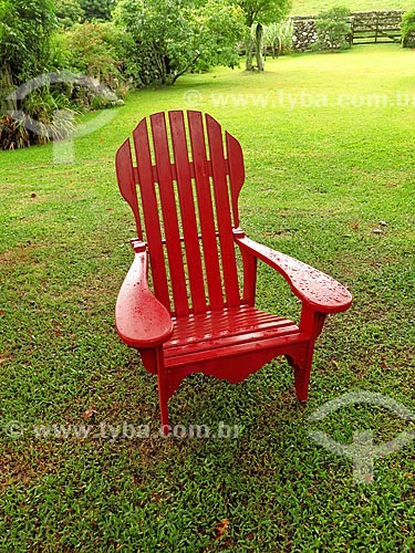  Red chair - garden  - Sao Francisco de Paula city - Rio Grande do Sul state (RS) - Brazil