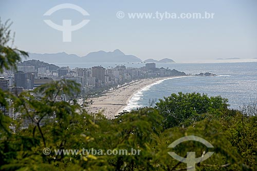  View of waterfront of Leblon Beach and Ipanema Beach from Penhasco Dois Irmaos Municipal Natural Park  - Rio de Janeiro city - Rio de Janeiro state (RJ) - Brazil