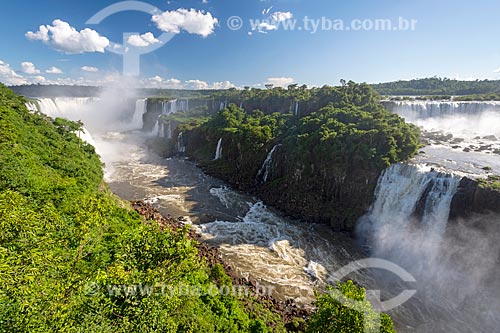  View of the Devils Throat waterfall - Iguassu National Park  - Foz do Iguacu city - Parana state (PR) - Brazil