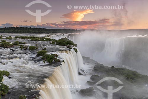  View of the Devils Throat waterfall - Iguassu National Park during the sunset  - Foz do Iguacu city - Parana state (PR) - Brazil