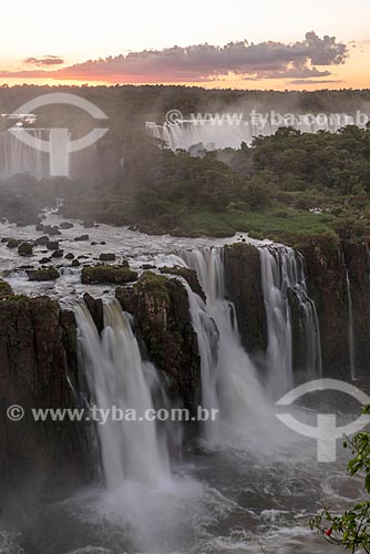  View of the Iguassu Waterfalls - Iguassu National Park during the sunset  - Foz do Iguacu city - Parana state (PR) - Brazil