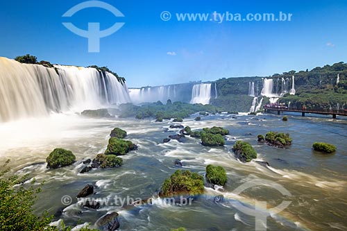  View of the Iguassu Waterfalls - Iguassu National Park  - Foz do Iguacu city - Parana state (PR) - Brazil