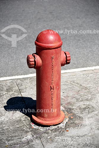  Detail of hydrant  - Rio de Janeiro city - Rio de Janeiro state (RJ) - Brazil
