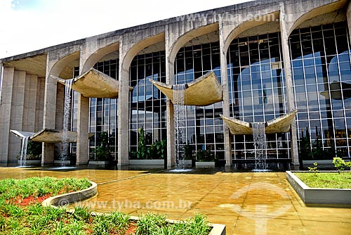  Facade of the Palace of Justice (1963) - headquarters of the Ministry of Justice  - Brasilia city - Distrito Federal (Federal District) (DF) - Brazil