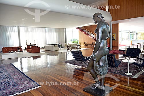  Sculpture A Morena (The Brunette) - Noble Hall of Alvorada Palace - official residence of the President of Brazil  - Brasilia city - Distrito Federal (Federal District) (DF) - Brazil