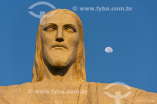  Detail of statue of Christ the Redeemer during the dawn  - Rio de Janeiro city - Rio de Janeiro state (RJ) - Brazil