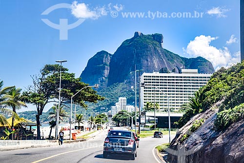  Traffic - Niemeyer Avenue with the Rock of Gavea in the background  - Rio de Janeiro city - Rio de Janeiro state (RJ) - Brazil