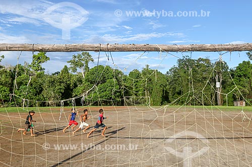  Riverine child playing - Anama Sustainable Development Reserve  - Barcelos city - Amazonas state (AM) - Brazil