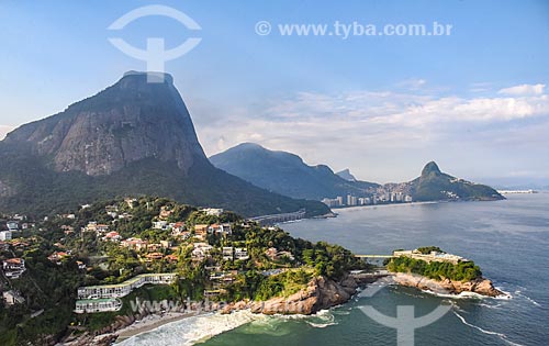  Aerial photo of the Costa Brava Club (1962) with the Rock of Gavea and the Morro Dois Irmaos (Two Brothers Mountain) in the background  - Rio de Janeiro city - Rio de Janeiro state (RJ) - Brazil