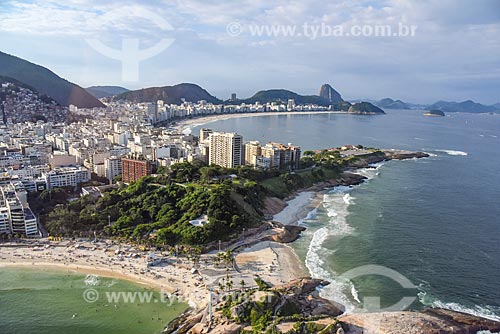  Aerial photo of the Arpoador Stone with the Copacabana Beach and the Sugarloaf in the background  - Rio de Janeiro city - Rio de Janeiro state (RJ) - Brazil