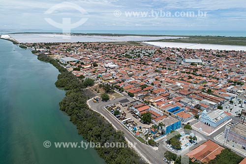  Picture taken with drone of the Macau city with the Piranhas-Açu River with salterns in the background  - Macau city - Rio Grande do Norte state (RN) - Brazil