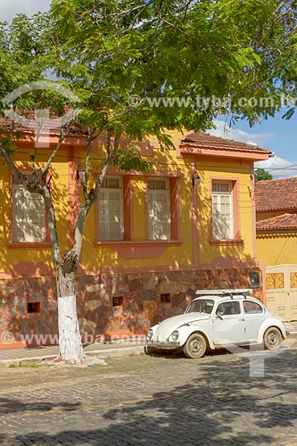  Beetle parked on street with stone pavement  - Guarani city - Minas Gerais state (MG) - Brazil