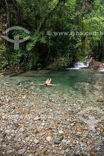  Bathers - Bromelias Well (Bromeliads Well) - Serrinha do Alambari Environmental Protection Area  - Resende city - Rio de Janeiro state (RJ) - Brazil