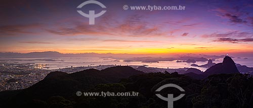  View of the dawn - Christ the Redeemer with the Sugarloaf in the background from Sumare Mountain  - Rio de Janeiro city - Rio de Janeiro state (RJ) - Brazil