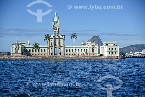  View of Fiscal Island castle (1889) during sightseeing boat from Guanabara Bay with the Sugarloaf in the background  - Rio de Janeiro city - Rio de Janeiro state (RJ) - Brazil