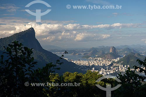  View of Christ the Redeemer and Sugarloaf from the mirante of Vista Chinesa (Chinese View)  - Rio de Janeiro city - Rio de Janeiro state (RJ) - Brazil