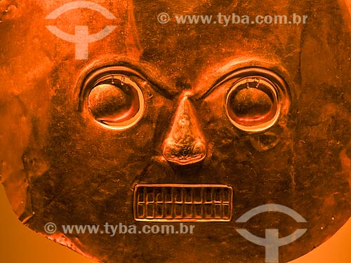  Detail of gold mask on exhibit - Museo del Oro (Museum of Gold)  - Bogota city - Cundinamarca department - Colombia