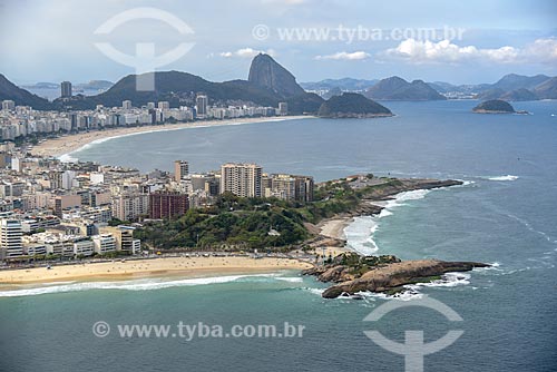  Aerial photo of the Arpoador Stone with the Copacabana Beach and the Sugarloaf in the background  - Rio de Janeiro city - Rio de Janeiro state (RJ) - Brazil