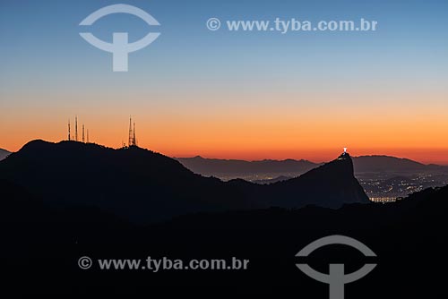  View of the Sumare Mountain - to the left - with the Christ the Redeemer from Pedra Bonita (Bonita Stone) during the dawn  - Rio de Janeiro city - Rio de Janeiro state (RJ) - Brazil