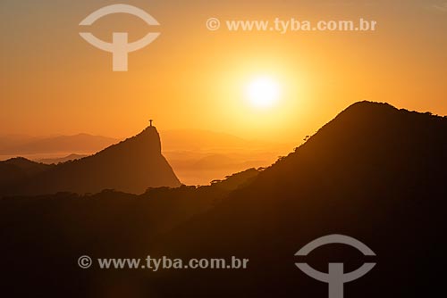  View of the Christ the Redeemer from Pedra Bonita (Bonita Stone) during the dawn  - Rio de Janeiro city - Rio de Janeiro state (RJ) - Brazil