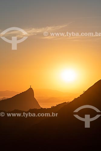  View of the Christ the Redeemer from Pedra Bonita (Bonita Stone) during the dawn  - Rio de Janeiro city - Rio de Janeiro state (RJ) - Brazil