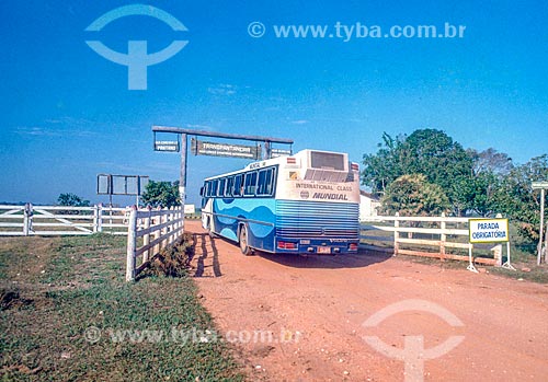  Bus - Transpantaneira highway (MT-060) - Pantanal - 90s  - Mato Grosso state (MT) - Brazil