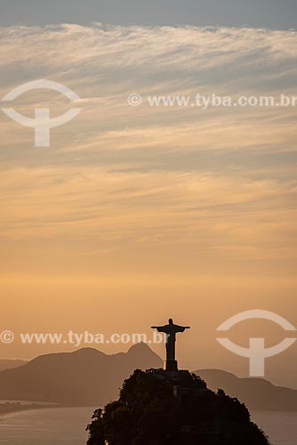  View of the dawn - Christ the Redeemer from Sumare Mountain  - Rio de Janeiro city - Rio de Janeiro state (RJ) - Brazil