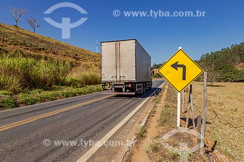  Road signs - snippet of MG-353 highway between the cities of Pirauba and Guarani  - Guarani city - Minas Gerais state (MG) - Brazil