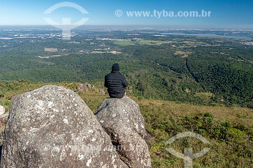  Visitor - observing the landscape from morro Pao de Lo (Sponge cake Hill) - Serra da Baitaca State Park  - Quatro Barras city - Parana state (PR) - Brazil