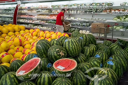  Fruits and repository in vegetables section - Hortifruti  - Sao Paulo city - Sao Paulo state (SP) - Brazil
