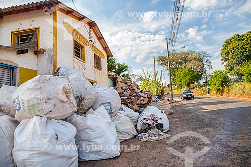  Recyclables discarded irregularly opposite to former Municipal Public Slaughterhouse  - Santa Maria da Serra city - Sao Paulo state (SP) - Brazil