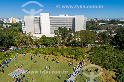  Picture taken with drone of the urban coffee harvest at the Biological Institute  - Sao Paulo city - Sao Paulo state (SP) - Brazil