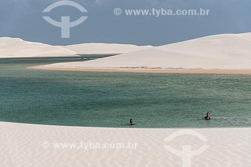  Bathers - lagoon - Lencois Maranhenses National Park  - Barreirinhas city - Maranhao state (MA) - Brazil