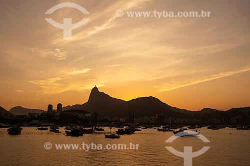  View of the sunset from Short wall of Urca  - Rio de Janeiro city - Rio de Janeiro state (RJ) - Brazil