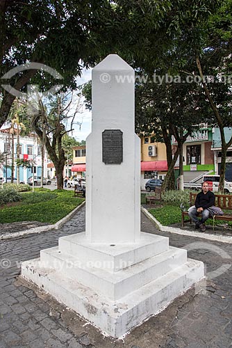  Commemorative obelisk to the 4th centenary of the discovery of Angra dos Reis  - Angra dos Reis city - Rio de Janeiro state (RJ) - Brazil