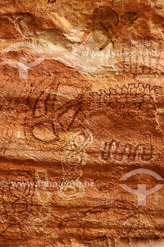 Detail of rupestrian painting - Gruta do Pitoco Archaeological Site - Bom Sucesso Mountain Range  - Alcinopolis city - Mato Grosso do Sul state (MS) - Brazil