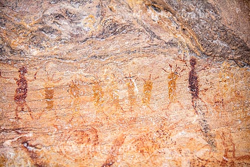  Detail of rupestrian painting - animals and people figures - Archaeological Site of Toca da Extrema II - Serra da Capivara National Park  - Sao Raimundo Nonato city - Piaui state (PI) - Brazil