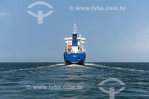  Oil and gas transport ship leaving Rio de Janeiro  - Rio de Janeiro city - Rio de Janeiro state (RJ) - Brazil