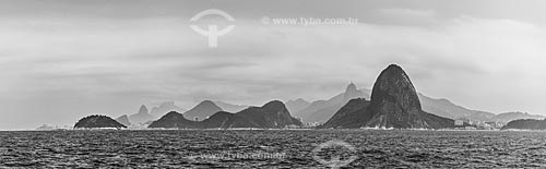  View of Sugarloaf from Guanabara Bay with Christ the Redeemer in the background  - Rio de Janeiro city - Rio de Janeiro state (RJ) - Brazil