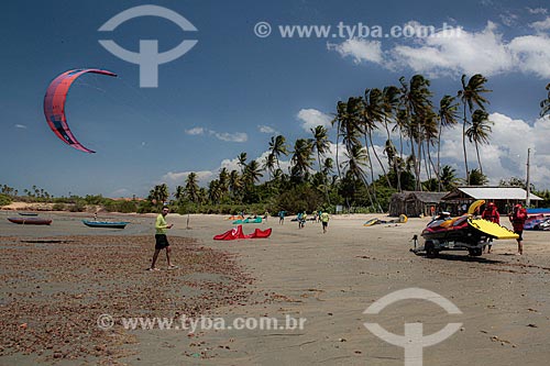  Practitioners of kitesurf  - Cajueiro da Praia city - Piaui state (PI) - Brazil